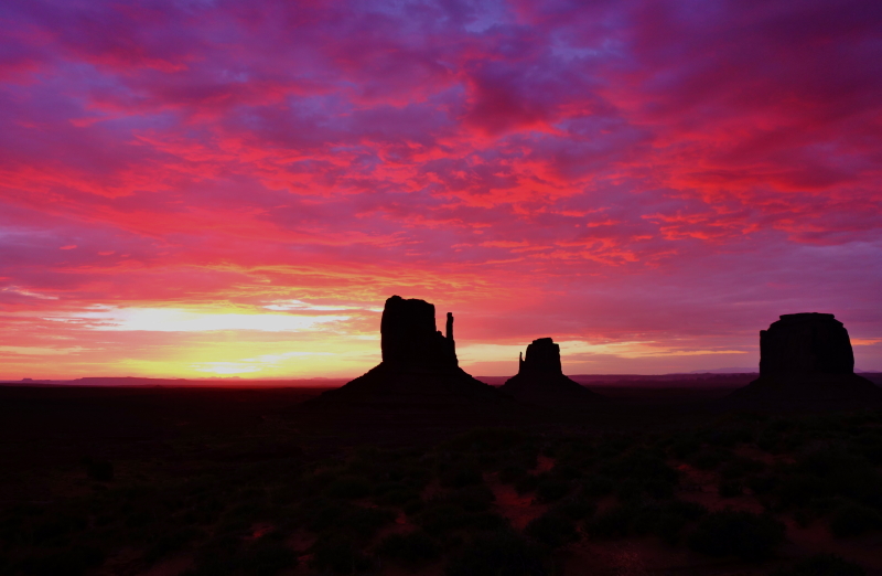 sunrise at Monument Valley